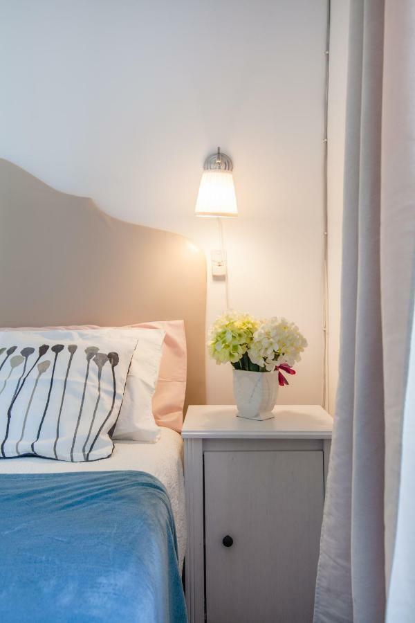 Napolicentro Mare - Sea View Rooms & Suites Экстерьер фото